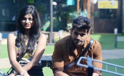 Sonali Flirts With Gautam (2)_220141205230357_l